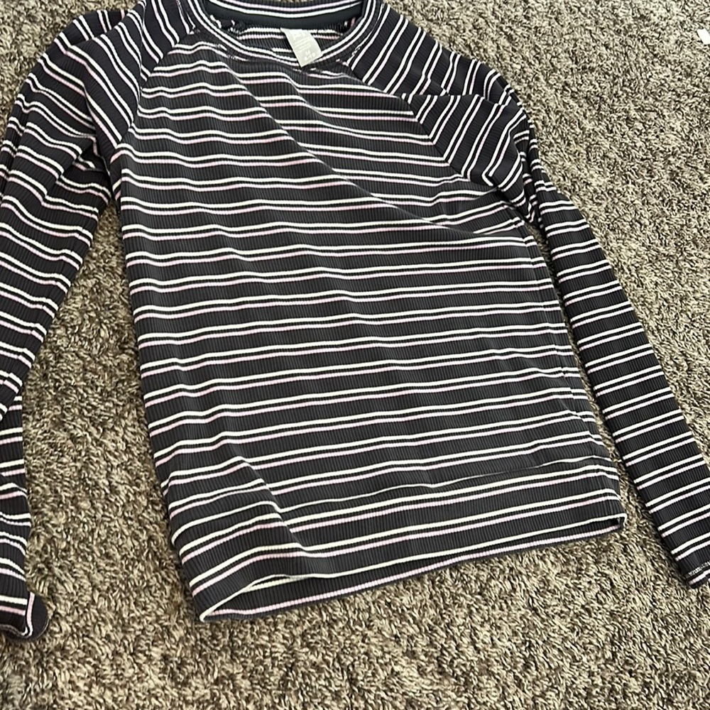 Athleta lightweight crewneck